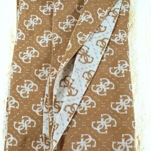 Guess infinite scarf